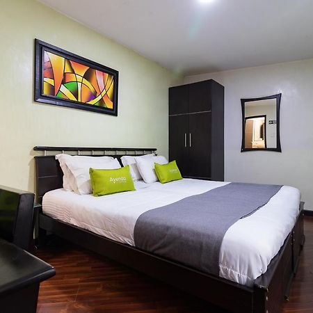 Hotel Quality Comfort House Bogotá Esterno foto