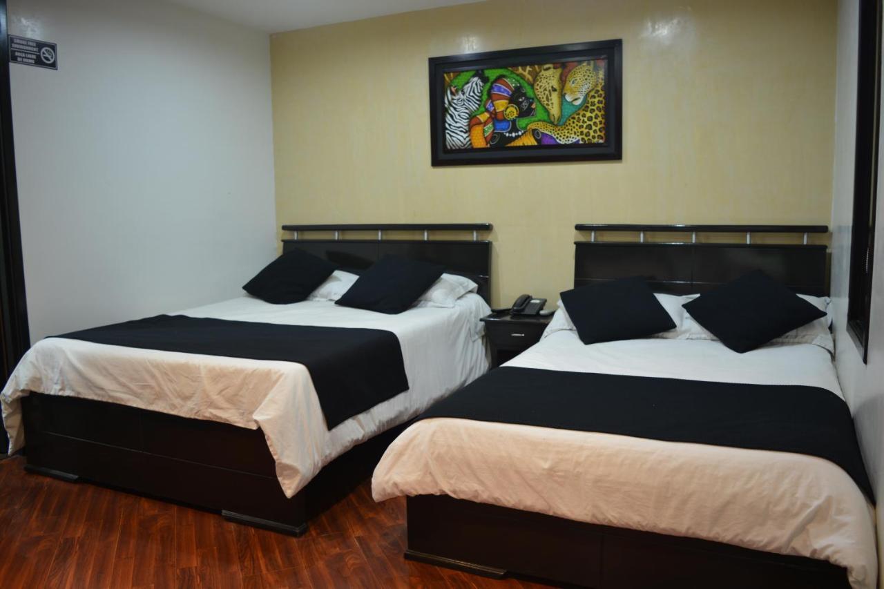 Hotel Quality Comfort House Bogotá Esterno foto