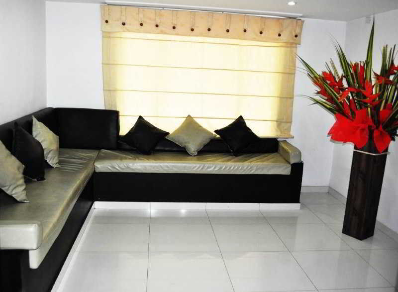 Hotel Quality Comfort House Bogotá Esterno foto